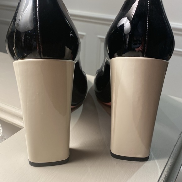 Fendi Shoes - Picture 6 of 17